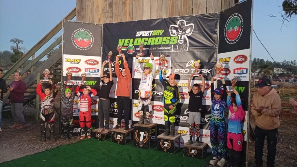 Talento na trilha: João Gabriel, de Indaial conquista pódios e mostra força no Velocross Catarinense