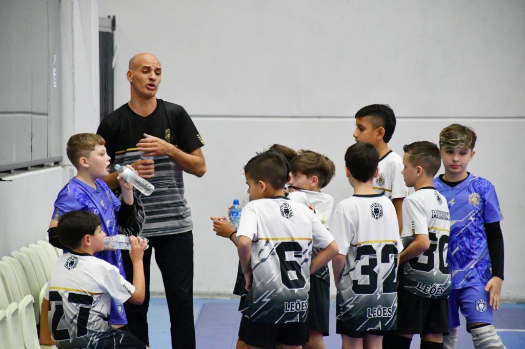 Timbó é bicampeão infantil da PG Cup e campeão invicto da Supercopa América de futsal Sub-10; agora mira o tri no Indaialense