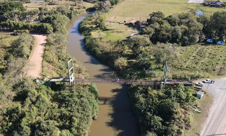 Ponte do Cedrinho passa por revitalização em Timbó