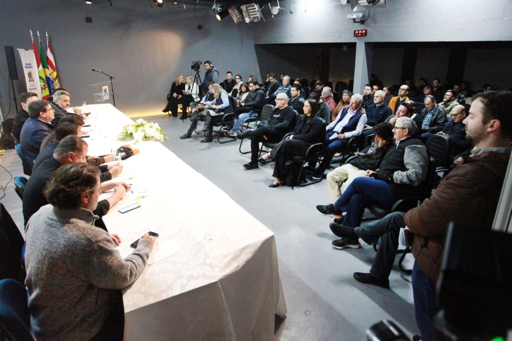 Câmara realiza sessão no Bom Retiro; moradores pedem obras e mais atenção ao bairro