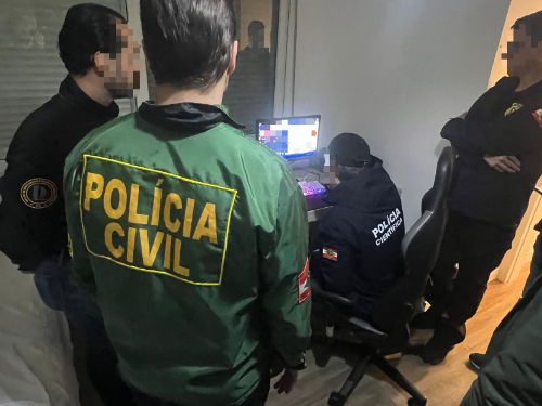 Operação Pharos investiga catarinense suspeito de chefiar esquema internacional de pornografia infantil