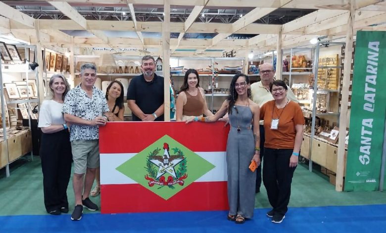 SC destaca valor do artesanato com mais de R$ 120 mil em vendas durante feira em Pernambuco