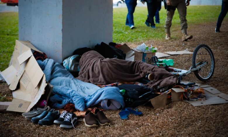Prefeitura de Blumenau reforça atendimento à população em situação de rua nas regiões Central e Norte