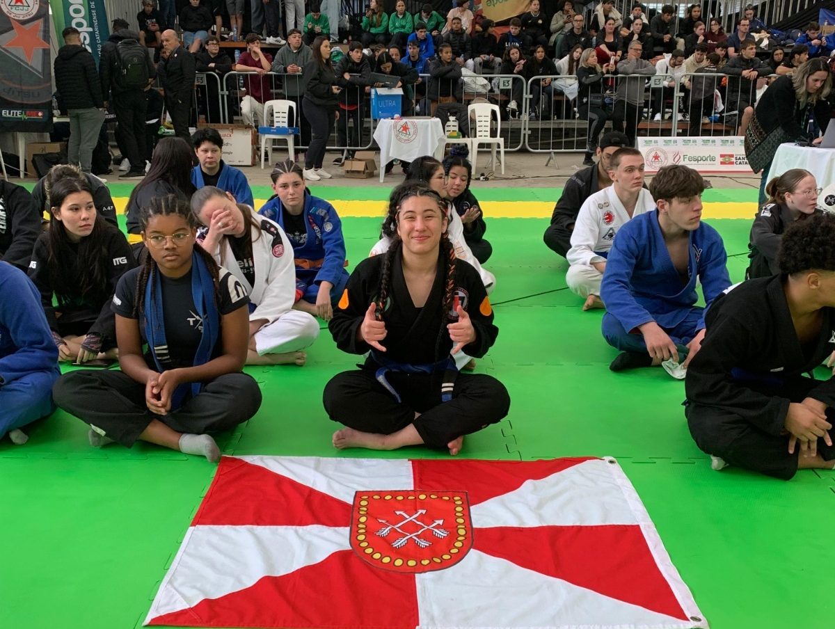 Joguinhos Abertos de SC: Eloá Lopes é ouro duplo e orgulho no tatame!