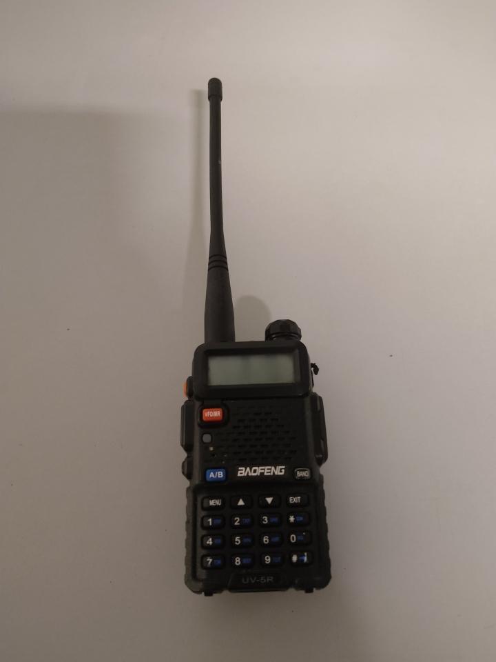 Traficante tenta fugir pulando muro, mas é preso pela PM em Blumenau