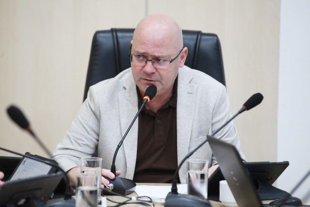 CCJ e Comissão de Finanças aprovam 15 projetos e emendas em Blumenau