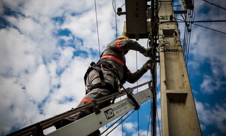 Programa limpa fios chega ao bairro escola agrícola, em Blumenau