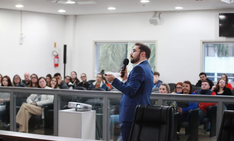 Câmara de Blumenau reforça defesa digital com palestra sobre segurança cibernética