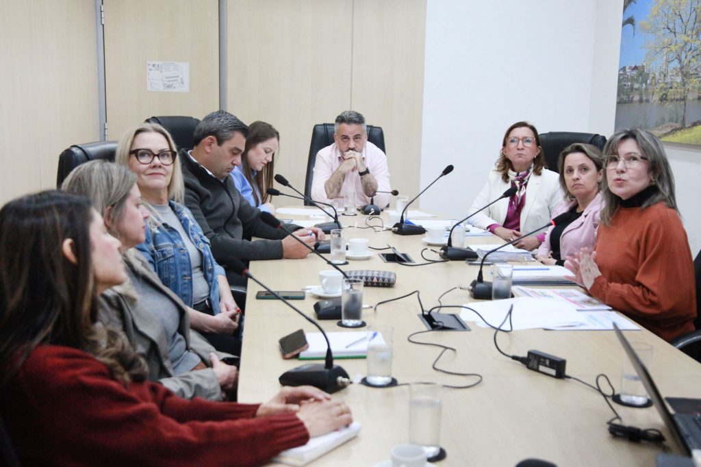 Comissão de Educação da Câmara recebe Secretaria; IDEB, SAEB e pesquisa da Fundação Carlos Chagas estão na pauta