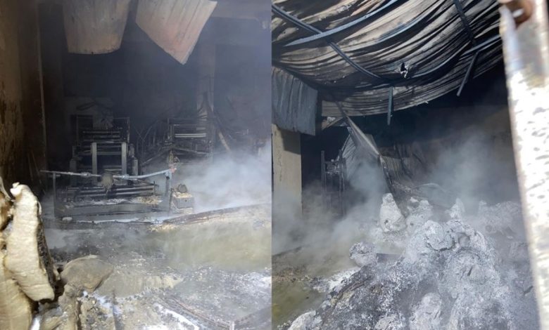Incêndio atinge indústria de plásticos em Pomerode; residência próxima é protegida