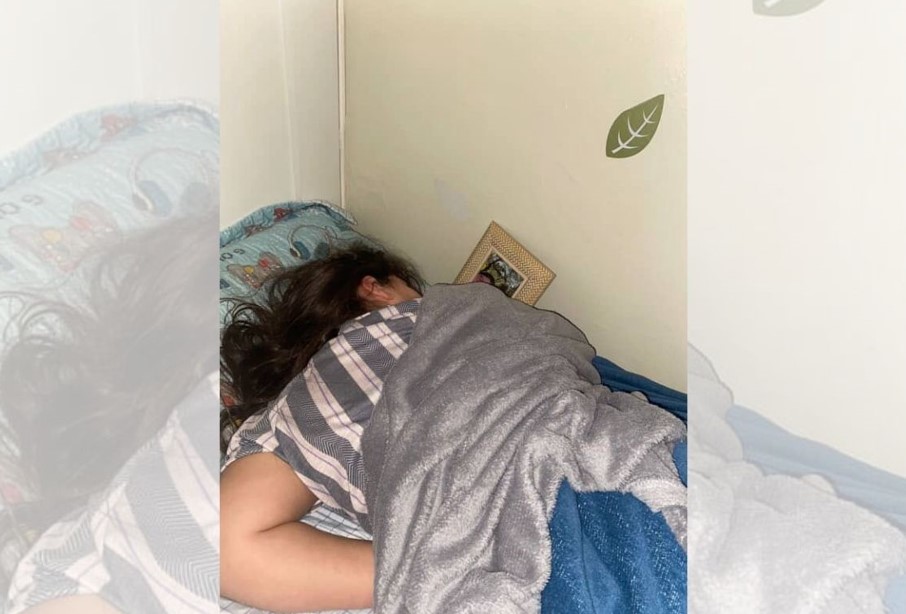 Vídeo: Menina de 10 anos é surpreendida com adoção no dia do aniversário em SC