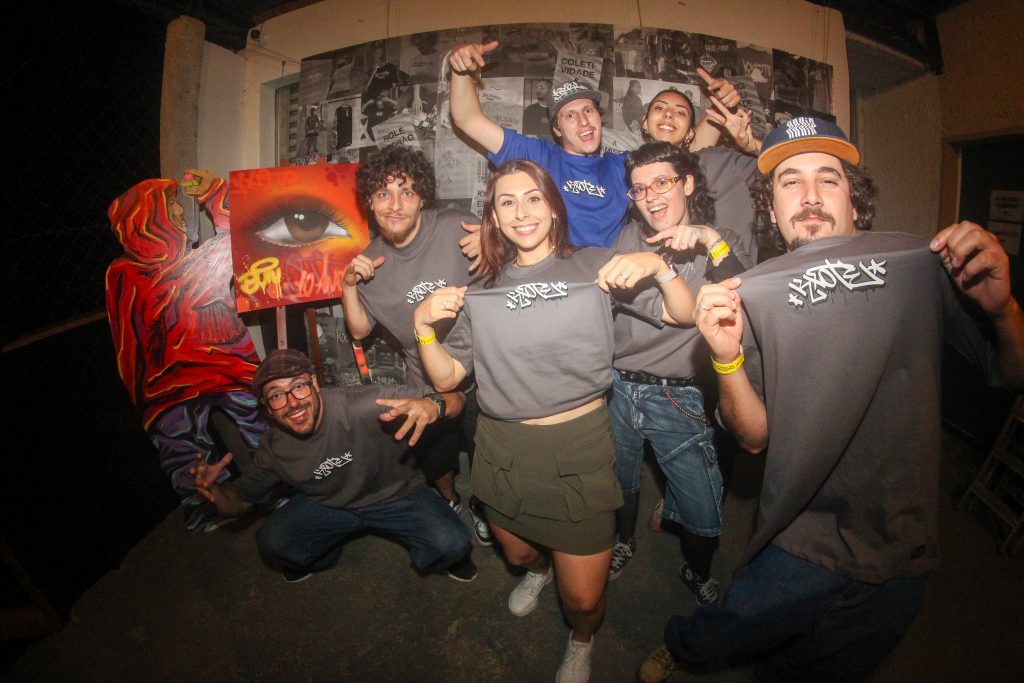 Exposição em Rio do Sul revela bastidores da criação artística inspirada no encontro dos rios