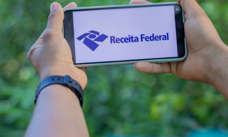 iPhones, perfumes e até fantasias sensuais: leilão da Receita Federal começa dia 7