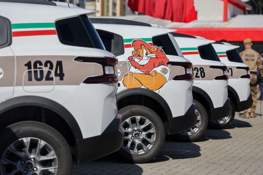 Santa Catarina investe R$ 15,5 milhões e promove quase 500 militares em solenidade histórica