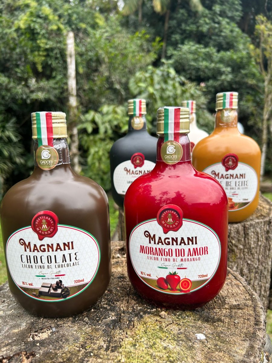 Criado em Indaial, licor Morango do Amor se espalha por todo o Brasil   