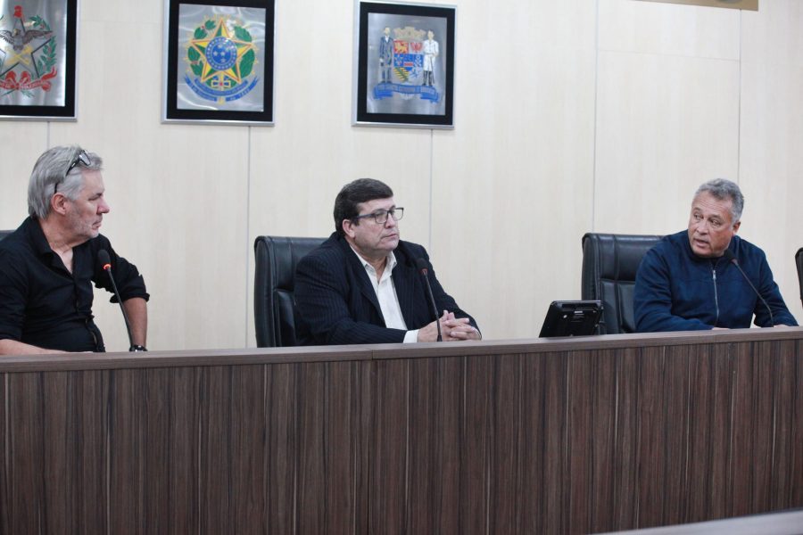 Seminário em Blumenau aborda qualificação e boas práticas de mandatos