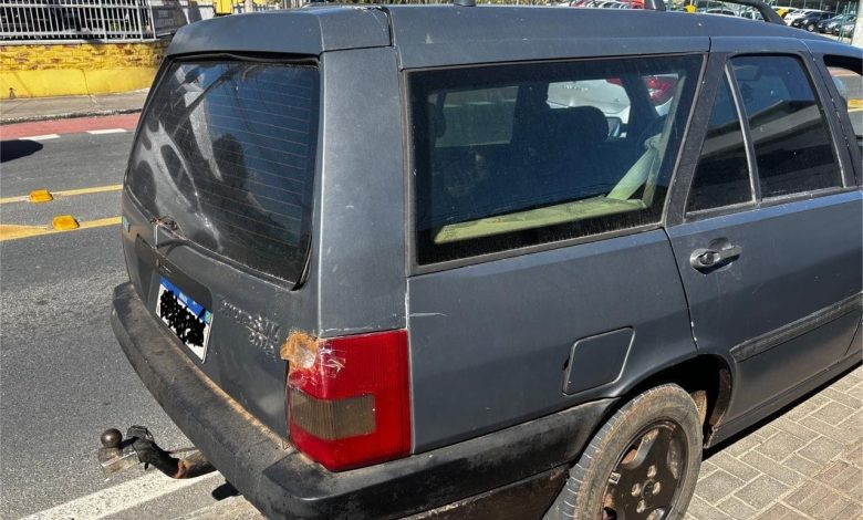 Casal é preso em Blumenau após abastecer e fugir sem pagar em posto de Gaspar