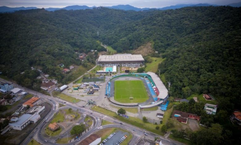 Blumenau celebra 175 anos com jogo festivo de craques do futebol brasileiro