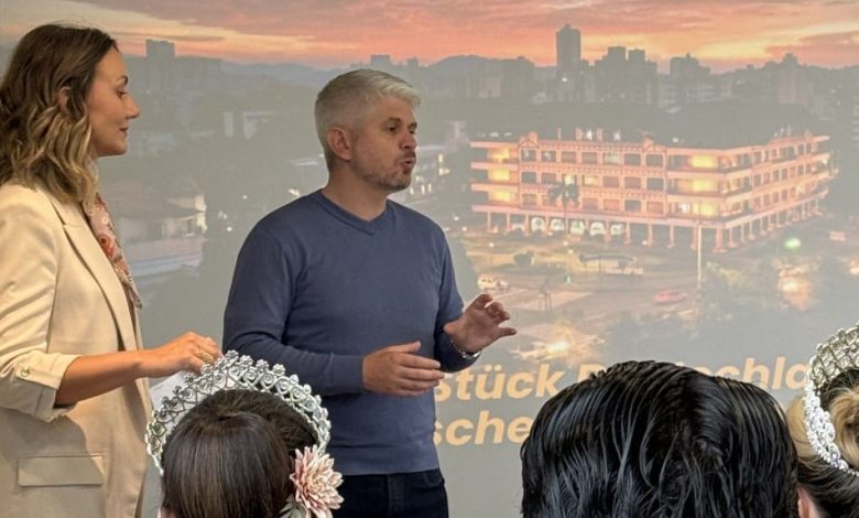 Blumenau leva turismo para Munique: capacitação internacional de guias e agentes destaca a cidade