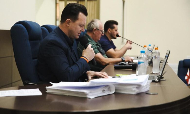 CEI da Merenda Escolar ouve auditoria e controladoria sobre contrato da Aromas