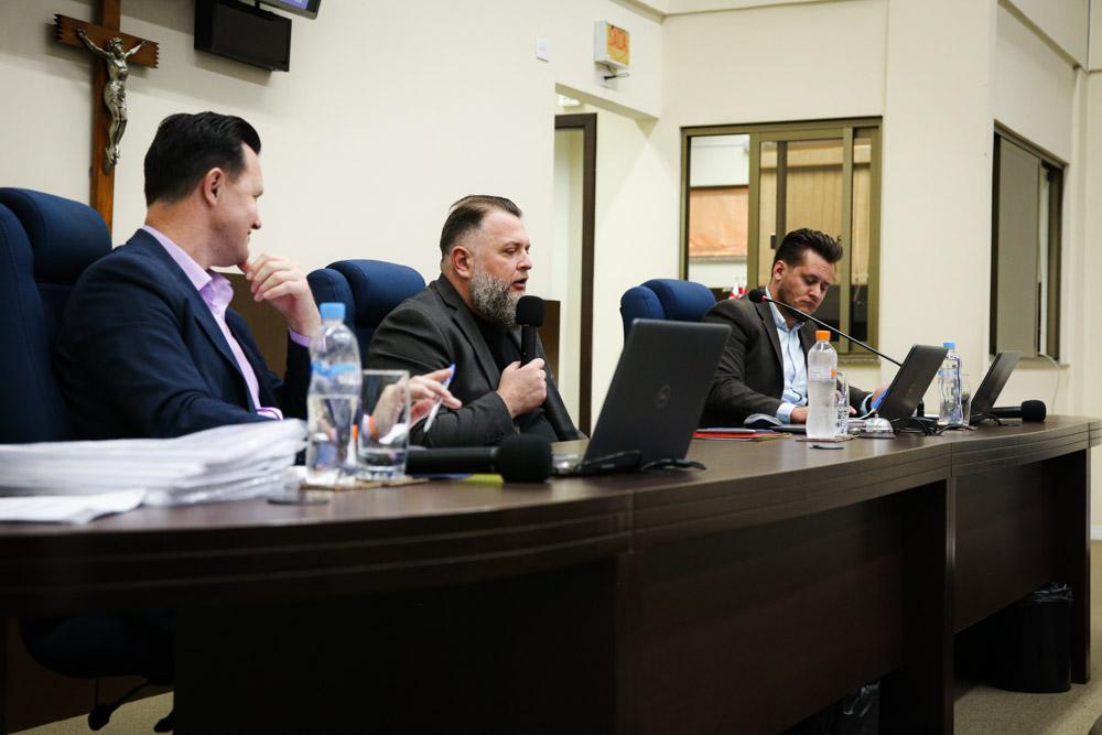 CEI da Merenda Escolar ouve secretária interina de Educação e secretário de Administração