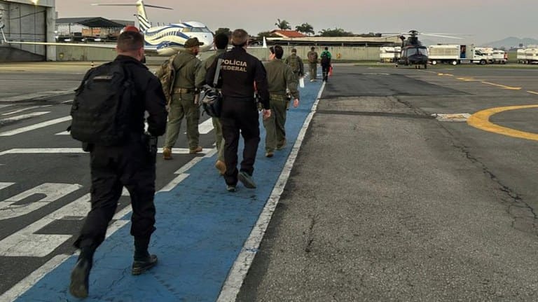 PF, IBAMA e Marinha deflagram operação contra pesca ilegal em área protegida de SC