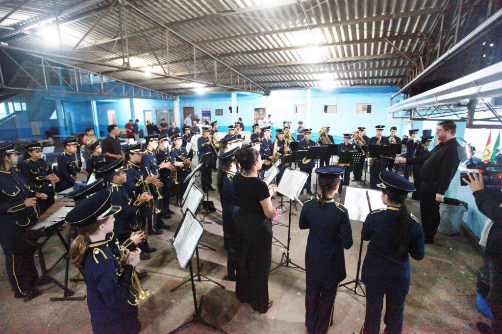 Comunidade participa em peso da última sessão itinerante da Câmara em 2025