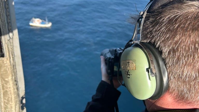 PF, IBAMA e Marinha deflagram operação contra pesca ilegal em área protegida de SC