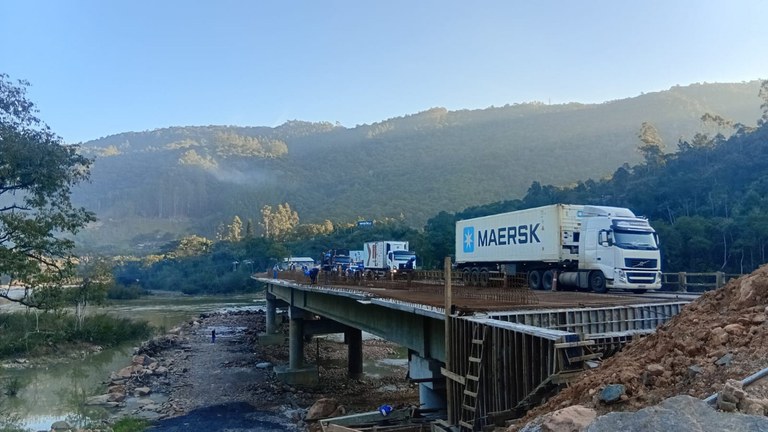 DNIT avança na modernização da ponte sobre o Rio Itajaí-Açu, na BR-470/SC