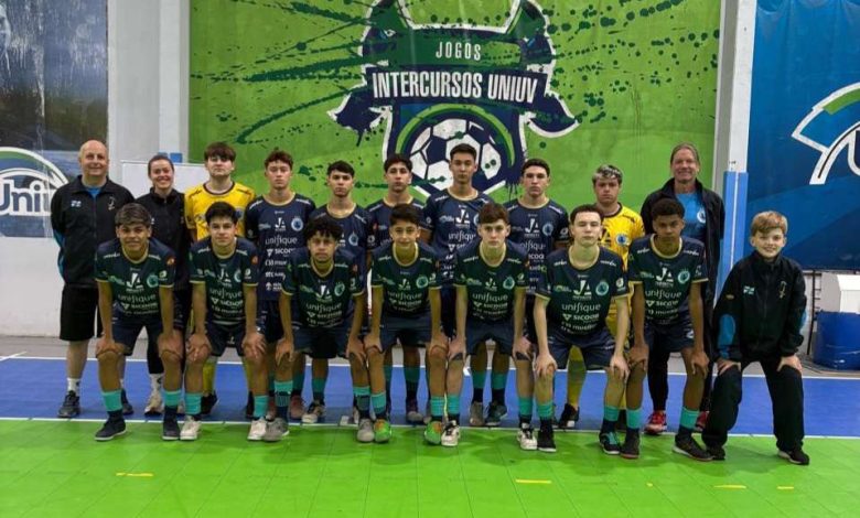 Timbó Futsal Sub-16 termina entre os quatro melhores no regional da OLESC