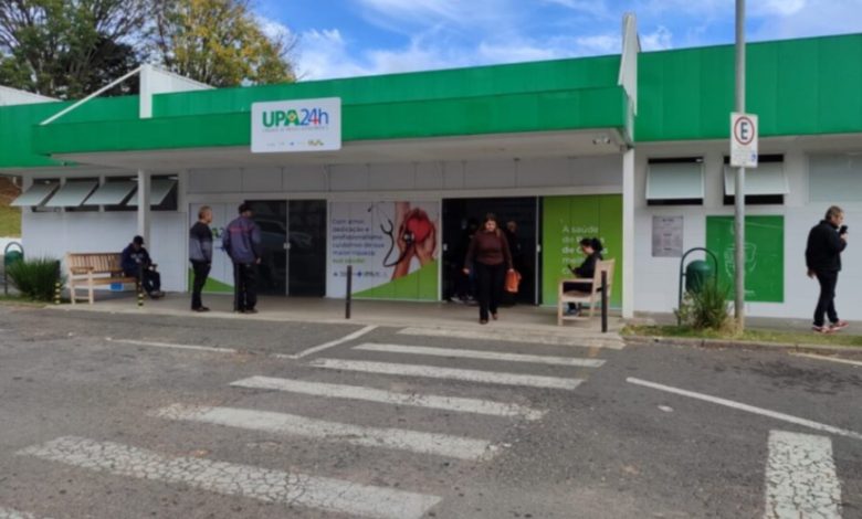 Homem esquece resíduo de cola na mão e vai parar no hospital após passar ela no olho