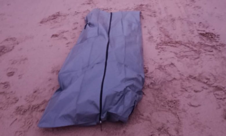 Homem é encontrado morto em plena faixa de areia de Navegantes
