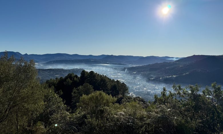 Sol aparece em SC durante a semana, mas manhãs seguem geladas