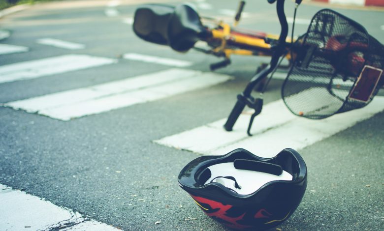 Ciclista morre em Ibirama e corpo fica preso sob carro em acidente