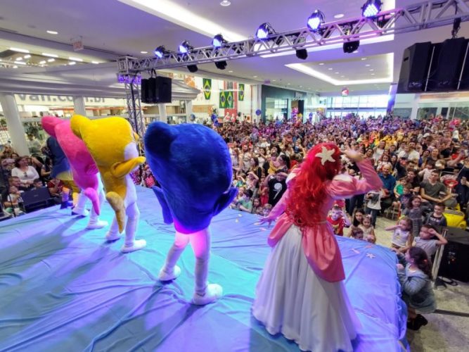 Baby Shark Show Kids chega a Blumenau com apresentação gratuita no Norte Shopping