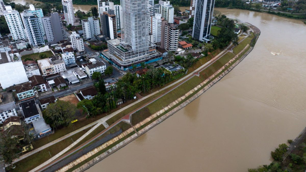 Obras e investimentos do Governo de SC remodelam Blumenau e o Vale do Itajaí