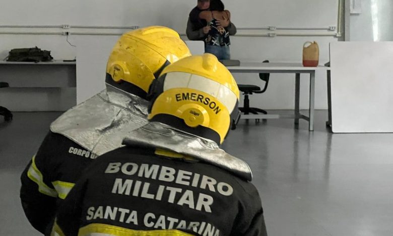 Corpo de Bombeiros de SC reforça apoio emocional durante Setembro Amarelo