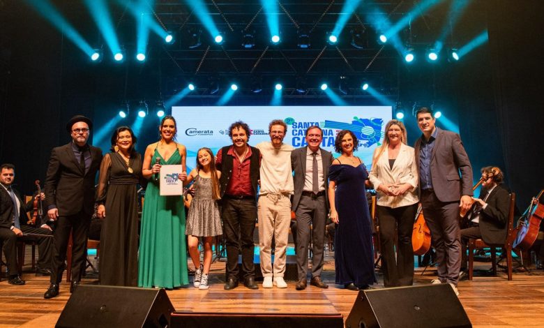 Vale do Itajaí escolhe finalistas para o Santa Catarina Canta em Blumenau