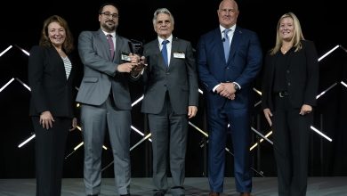 Metisa, de Timbó, recebe prêmio de Excelência da Caterpillar nos EUA