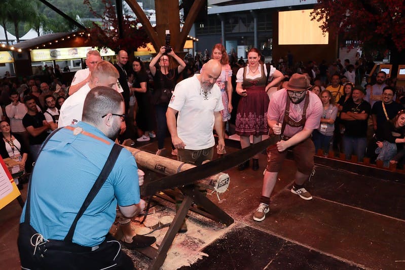 Prova do Serrador agita a Oktoberfest Blumenau com adrenalina e diversão