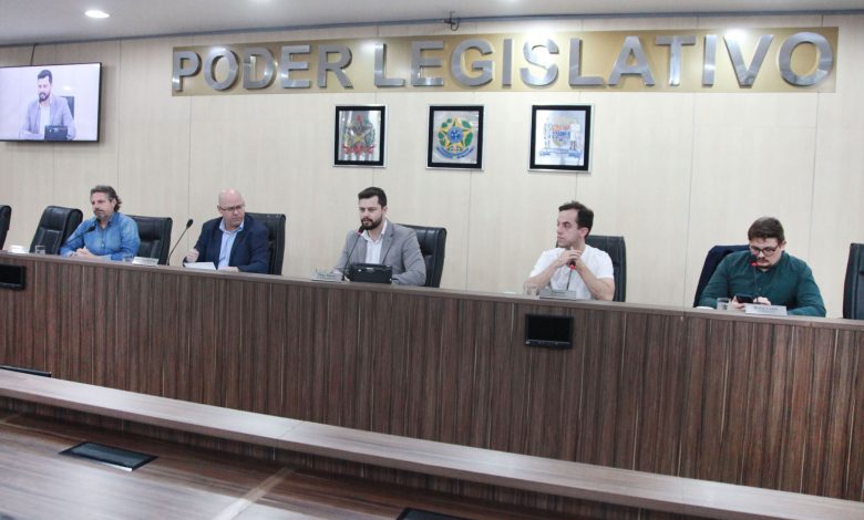 Ex-prefeito Napoleão Bernardes depõe nesta sexta na CPI do Esgoto de Blumenau