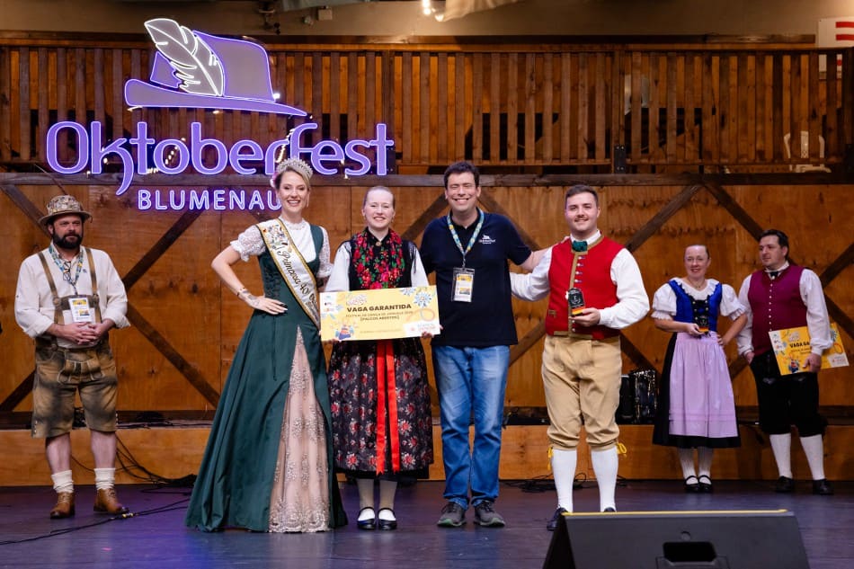 Festival de Danças Germânicas encerra com sucesso e celebra parceria inédita entre Oktoberfest e Festival de Dança de Joinville
