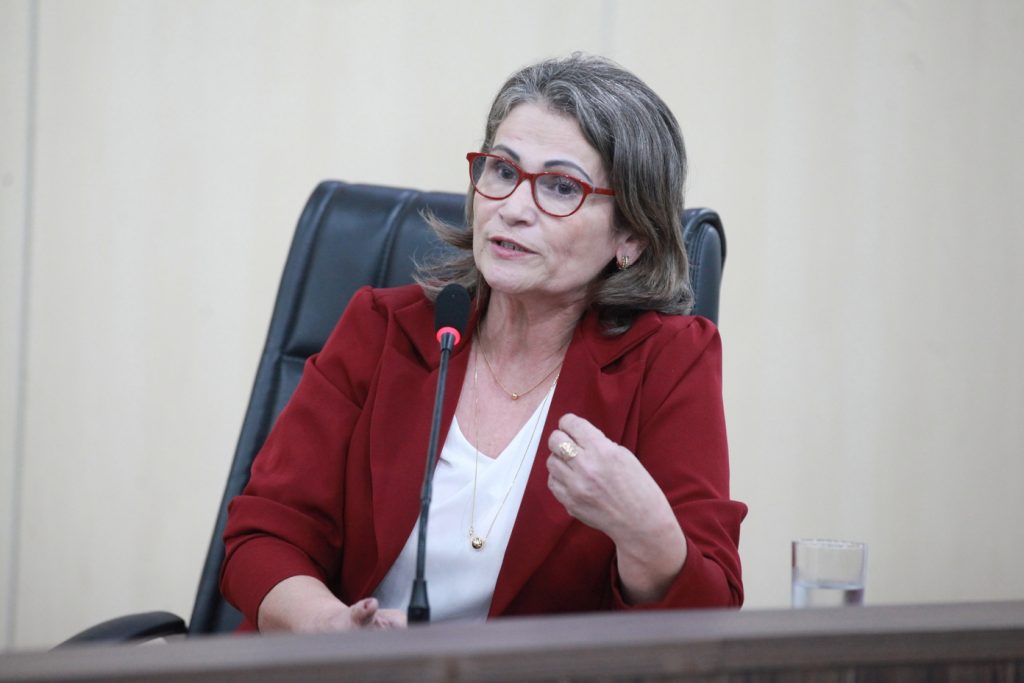 Técnicos da Agir revelam falhas em aditivos e suspensão de redução tarifária em CPI do Esgoto de Blumenau