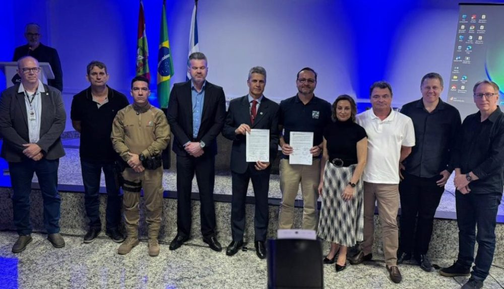 Timbó firma parceria com o Governo do Estado e assina Termo de Cooperação para reforçar a segurança pública