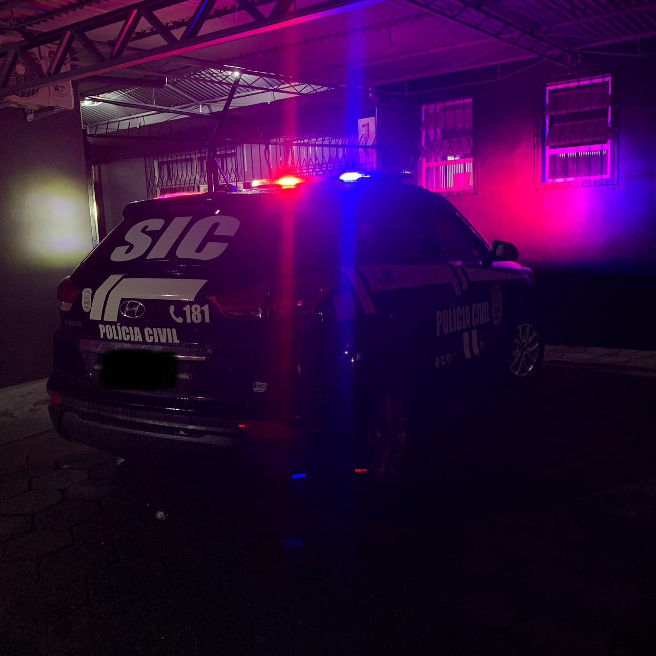 Polícia Civil de Timbó prende dupla de associação criminosa especializada em golpes de veículos