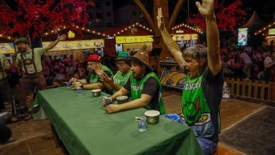Rollmops vira estrela da 40ª Oktoberfest Blumenau em concurso de comedores