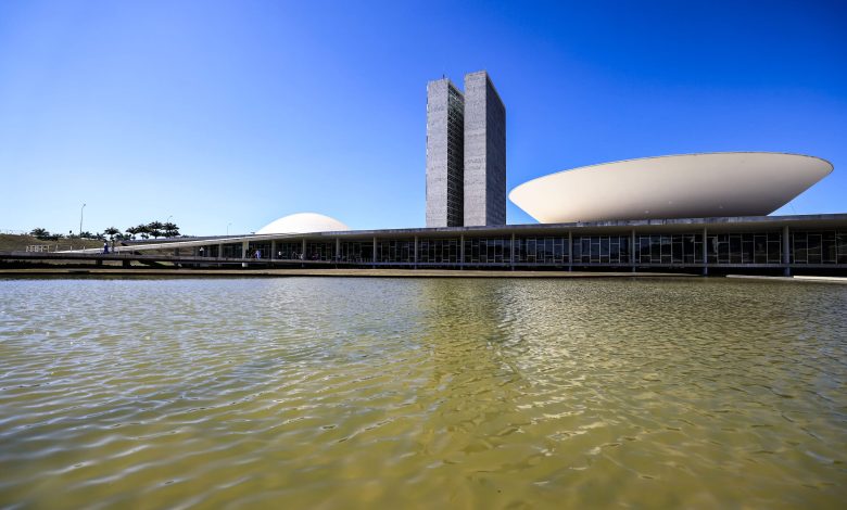 STF mantém número de deputados federais para eleições de 2026