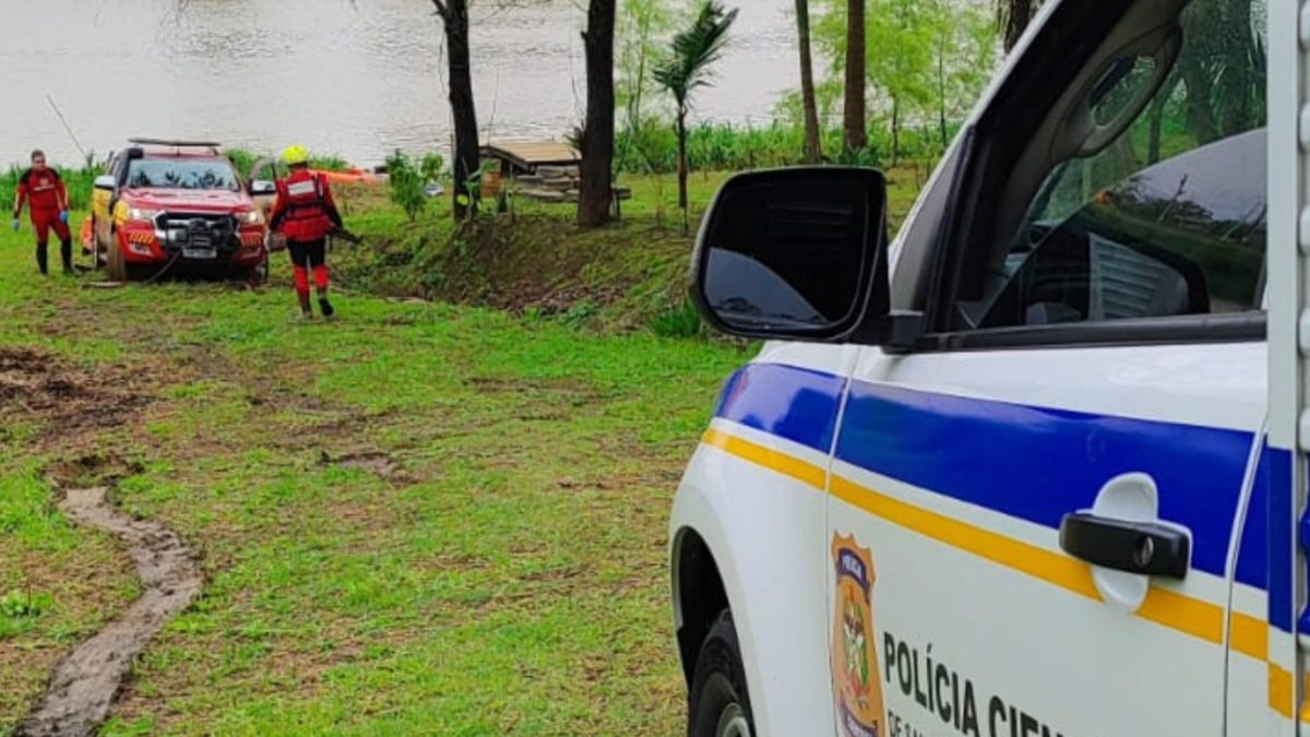 Corpo é encontrado em decomposição no rio Itajaí-Açu, em Gaspar