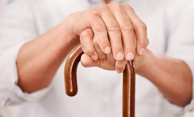 Homem é preso por agredir a mãe idosa no bairro Água Verde, em Blumenau 