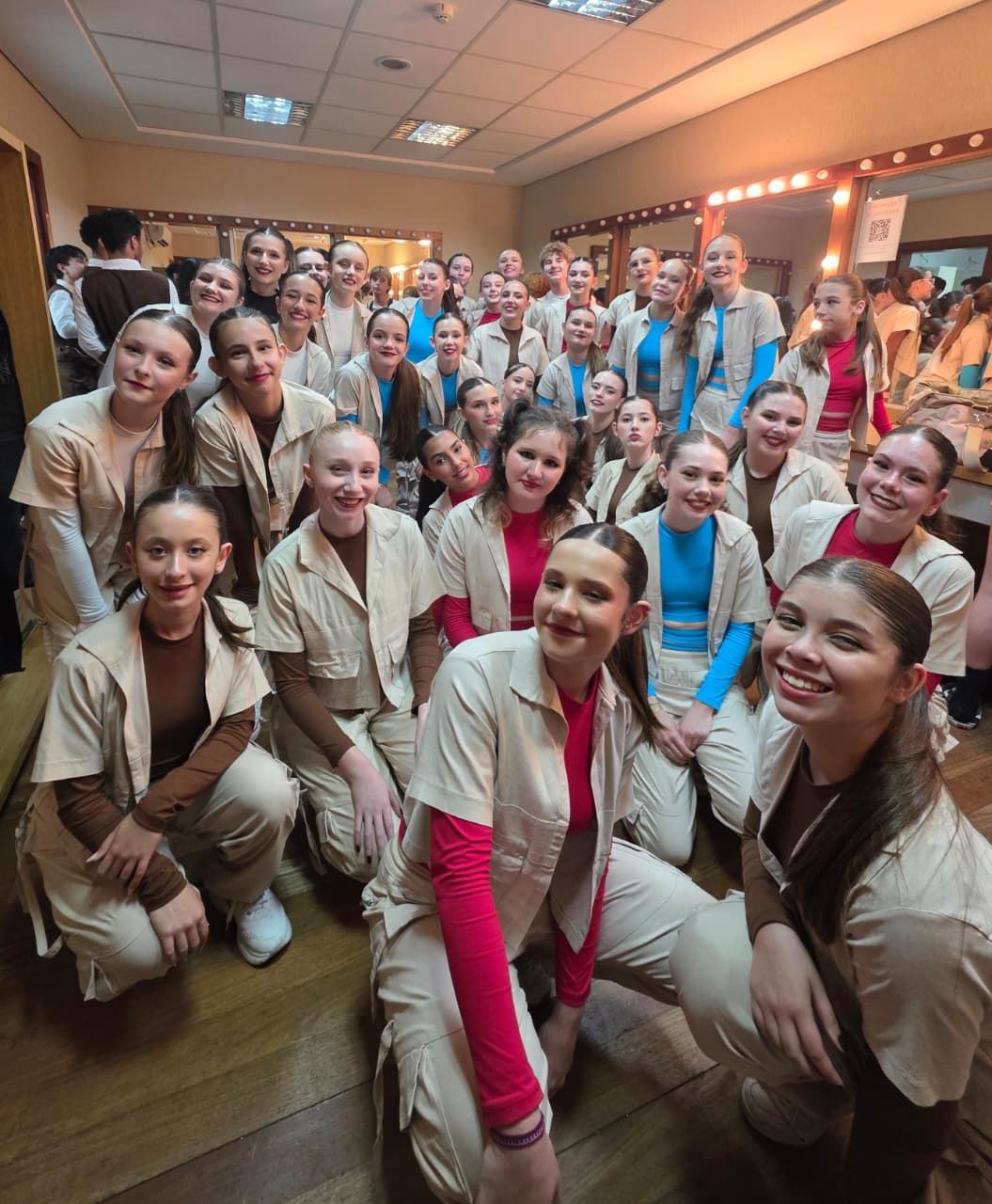 Grupo Alinne Schlemper, de Timbó, conquista 3 ouros e é eleito melhor grupo sênior no Festival Arte em Movimento